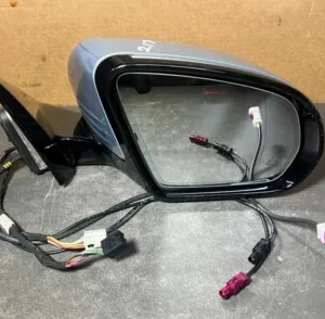 Mercedes-Benz W213 E-Class Right Side Mirror with Camera and Blind Spot Detection – 2017–2021 Mercedes-Benz W213 E-Class Right Side Mirror with Camera and Blind Spot Detection – 2017–2021