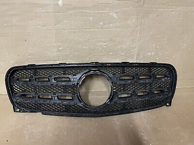 Mercedes-Benz GLA-Class (X156) Front Grille Facelift 2017–2020 (Part No. A1568880400)