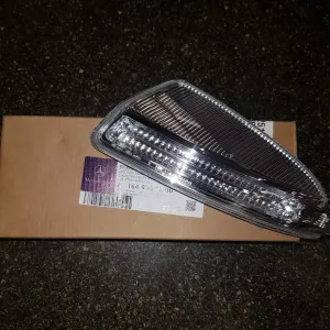 Mercedes-Benz ML W164 Left Mirror Indicator 2005–2011 (Part No. A1649061300)