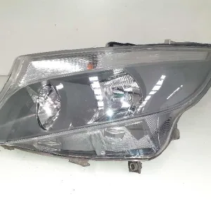 Mercedes‑Benz W447 Left Halogen Headlight – A4478200261 Mercedes‑Benz W447 Left Halogen Headlight – A4478200261