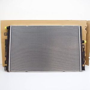 Mercedes-Benz Water Cooler Radiator – A0995005403 – W205 C-Class AMG (2014–2021)