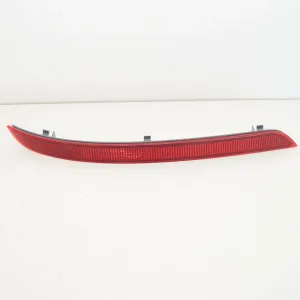 Mercedes‑Benz W166 Rear Left Bumper Reflector – OEM A1668200074