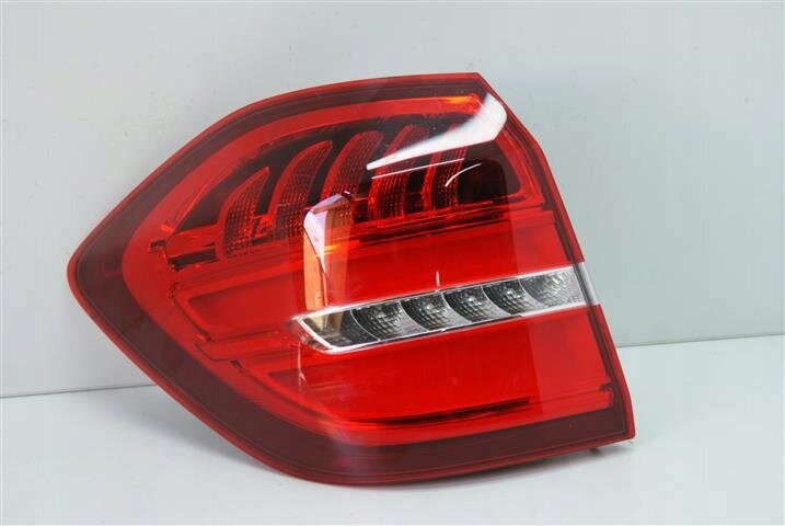 Mercedes-Benz Outer LED Tail Lamp – A1669060302 – Left Side – GLS X166 (2015–2019)