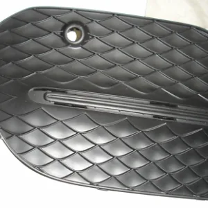 Mercedes-Benz Fog Lamp Cover – A1678858702 – GLE W167 (2019–2023) Mercedes-Benz Fog Lamp Cover – A1678858702 – GLE W167 (2019–2023)
