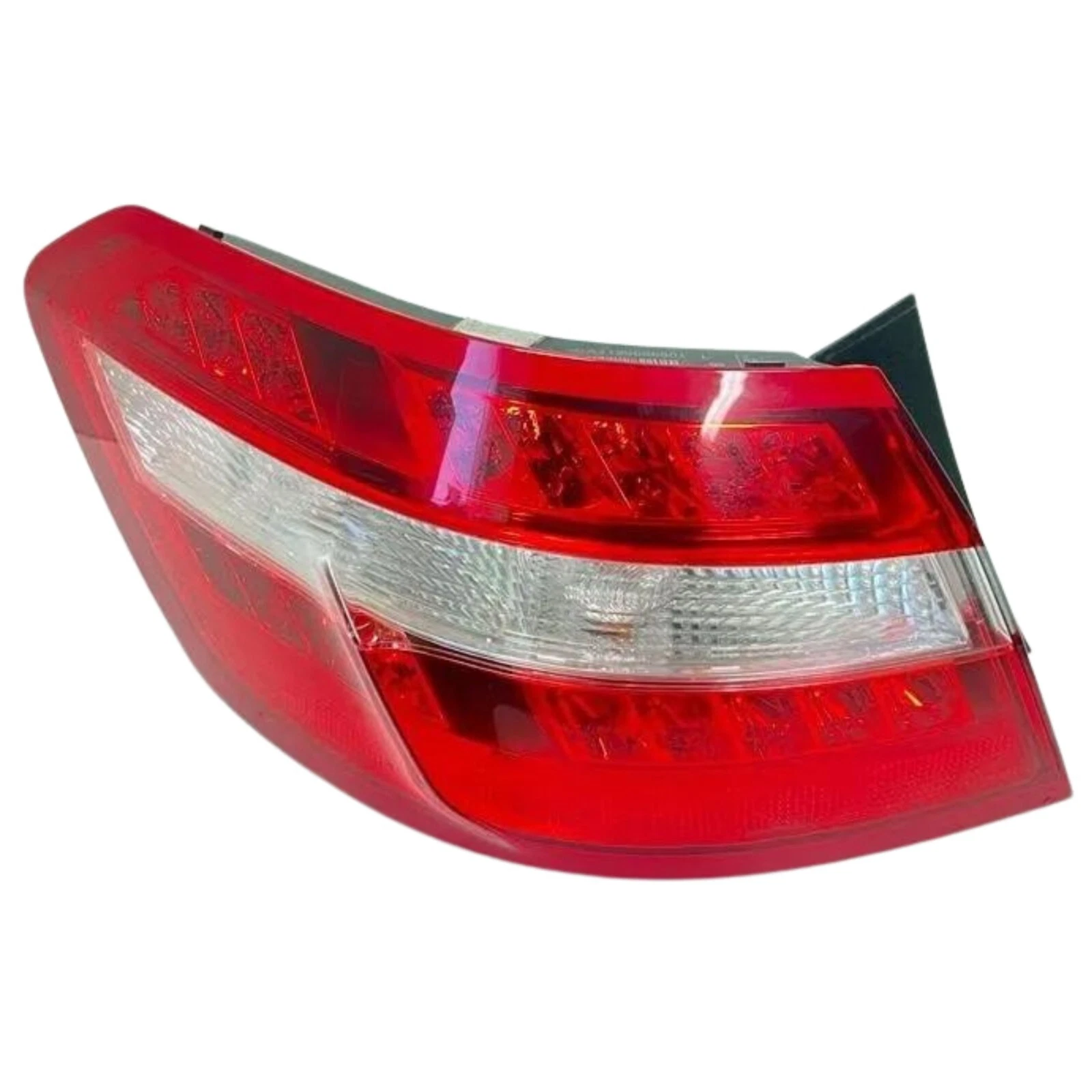 Mercedes LED Tail Light Left – A2129060558 – W212 E-Class Pre-Facelift (2009–2013)