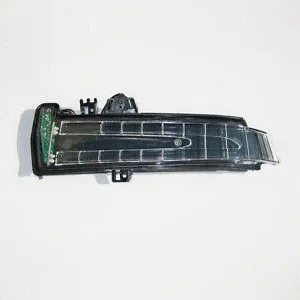 Mercedes-Benz Side Mirror Indicator Lamp – A2129067401 – W212 Facelift 2011–2014 Mercedes-Benz Side Mirror Indicator Lamp – A2129067401 – W212 Facelift 2011–2014