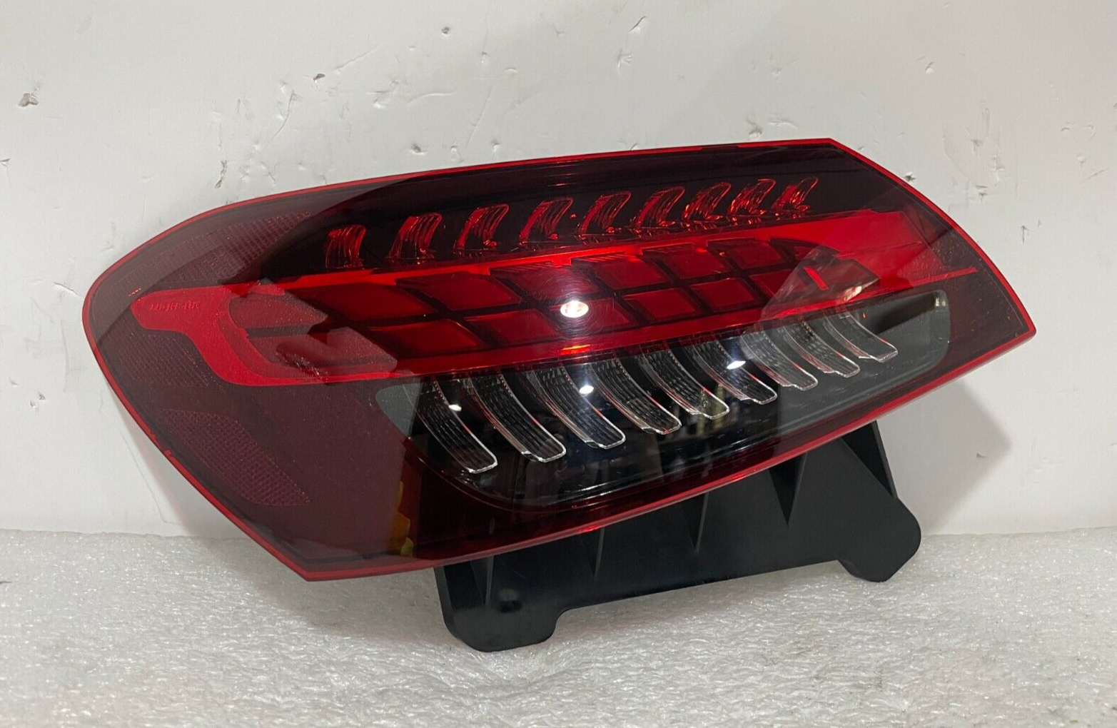 Mercedes-Benz Left LED Tail Lamp – A2139065509 – W213 E-Class Facelift (2020–2023)